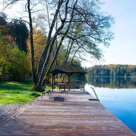 Im Grünen In Seenaehe Alpehytte