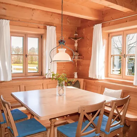 Chalet Im Grünen In Seenaehe