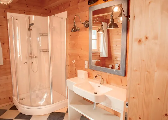 Im Grünen In Seenaehe Chalet